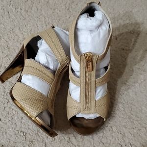 Michael Michael Kors Berkley T Strap